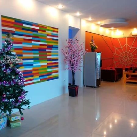 Hotel Wisma Asiatique Pekanbaru Exterior foto